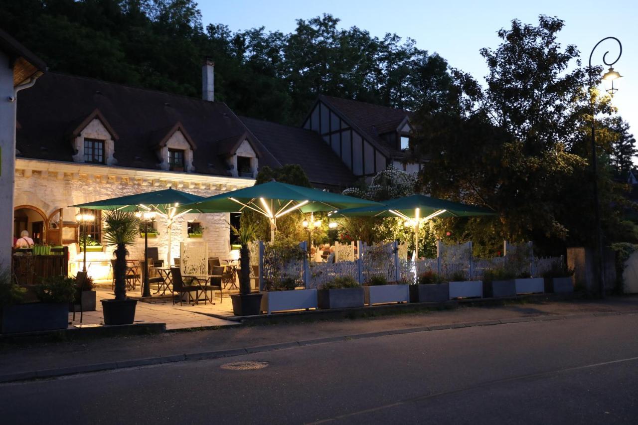 ホテル Logis Le Bourguignon Bèze エクステリア 写真